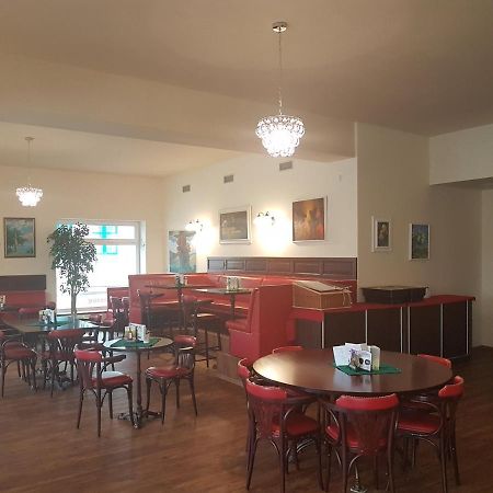 Wellness Hotel Harmonie Třeboň Extérieur photo