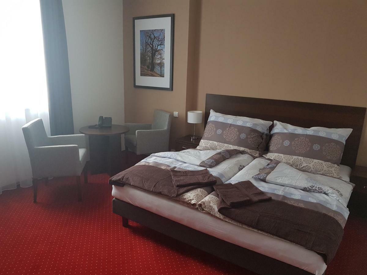 Wellness Hotel Harmonie Třeboň Extérieur photo