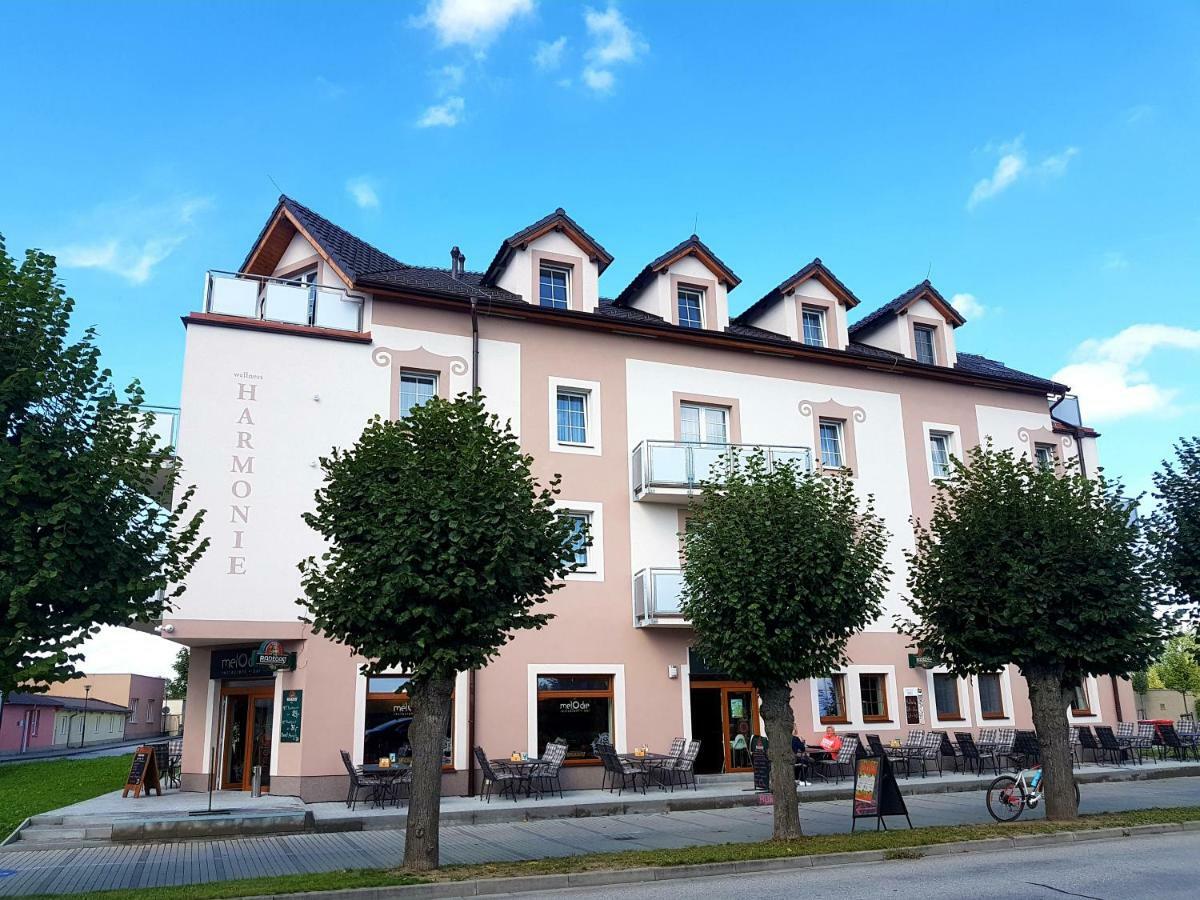 Wellness Hotel Harmonie Třeboň Extérieur photo