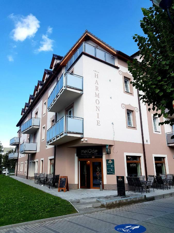 Wellness Hotel Harmonie Třeboň Extérieur photo