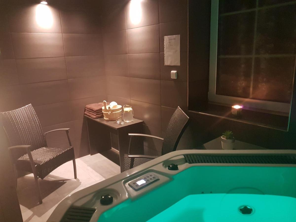 Wellness Hotel Harmonie Třeboň Extérieur photo
